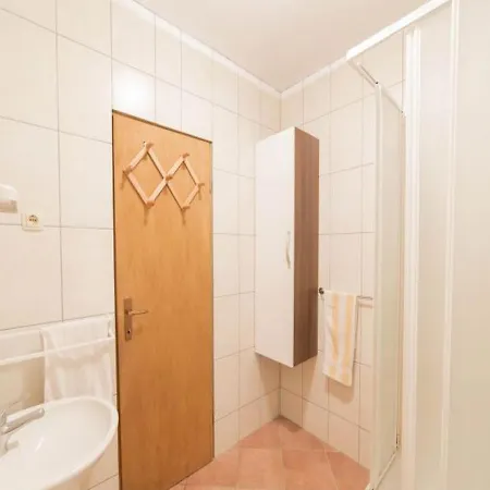 Appartamento Six With Terrace And Free Parking Pag - Ae1427 *